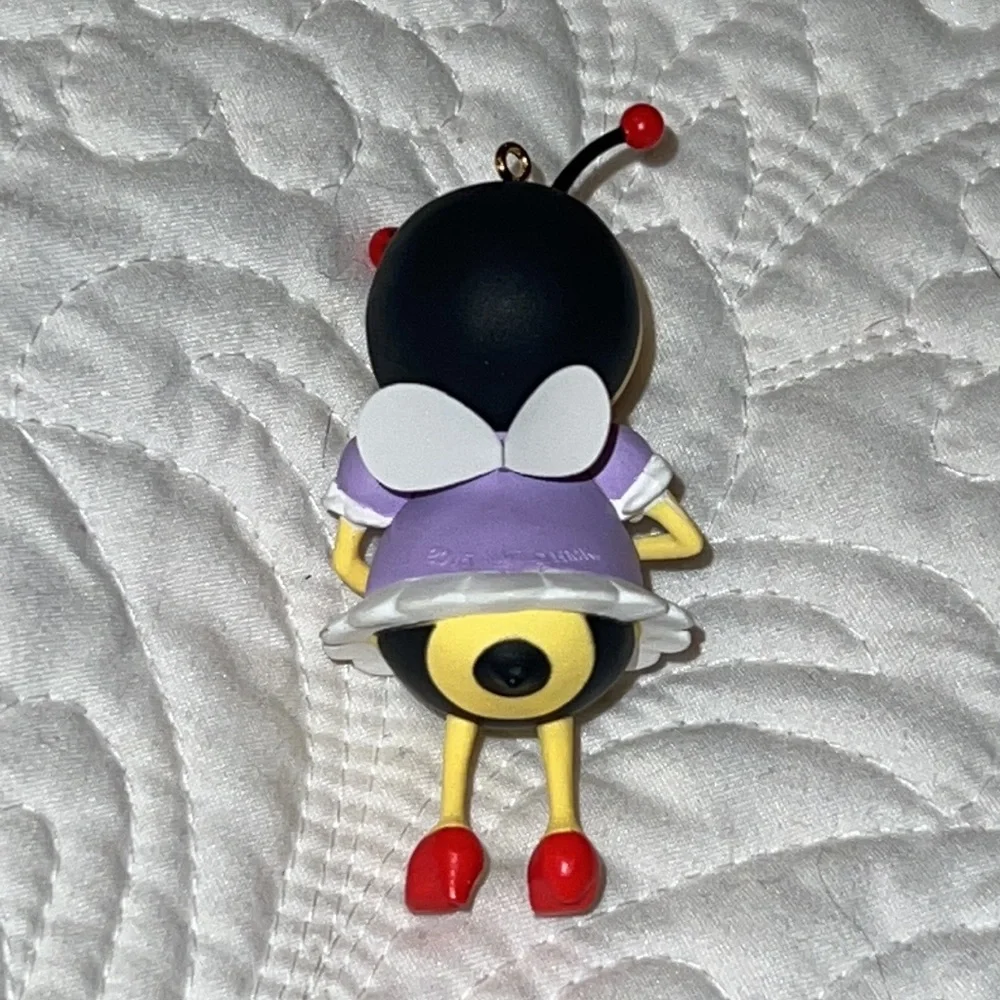 Hallmark Keepsake Ornament “Mommy to Bee” 2015
